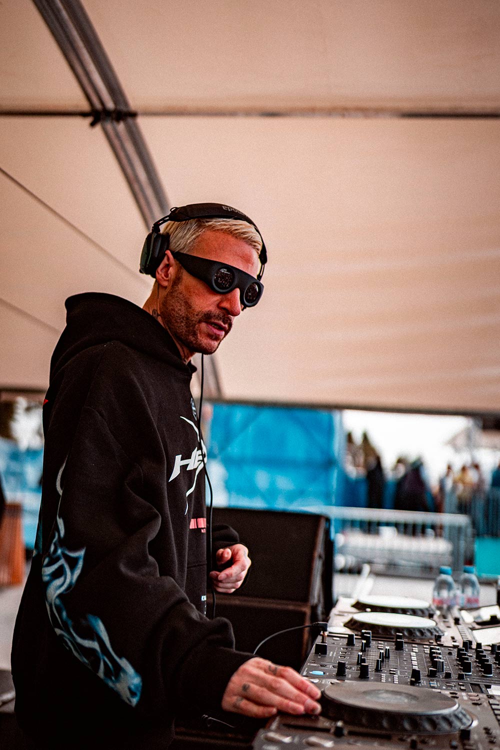 SnowVibe26 Saturday james hype